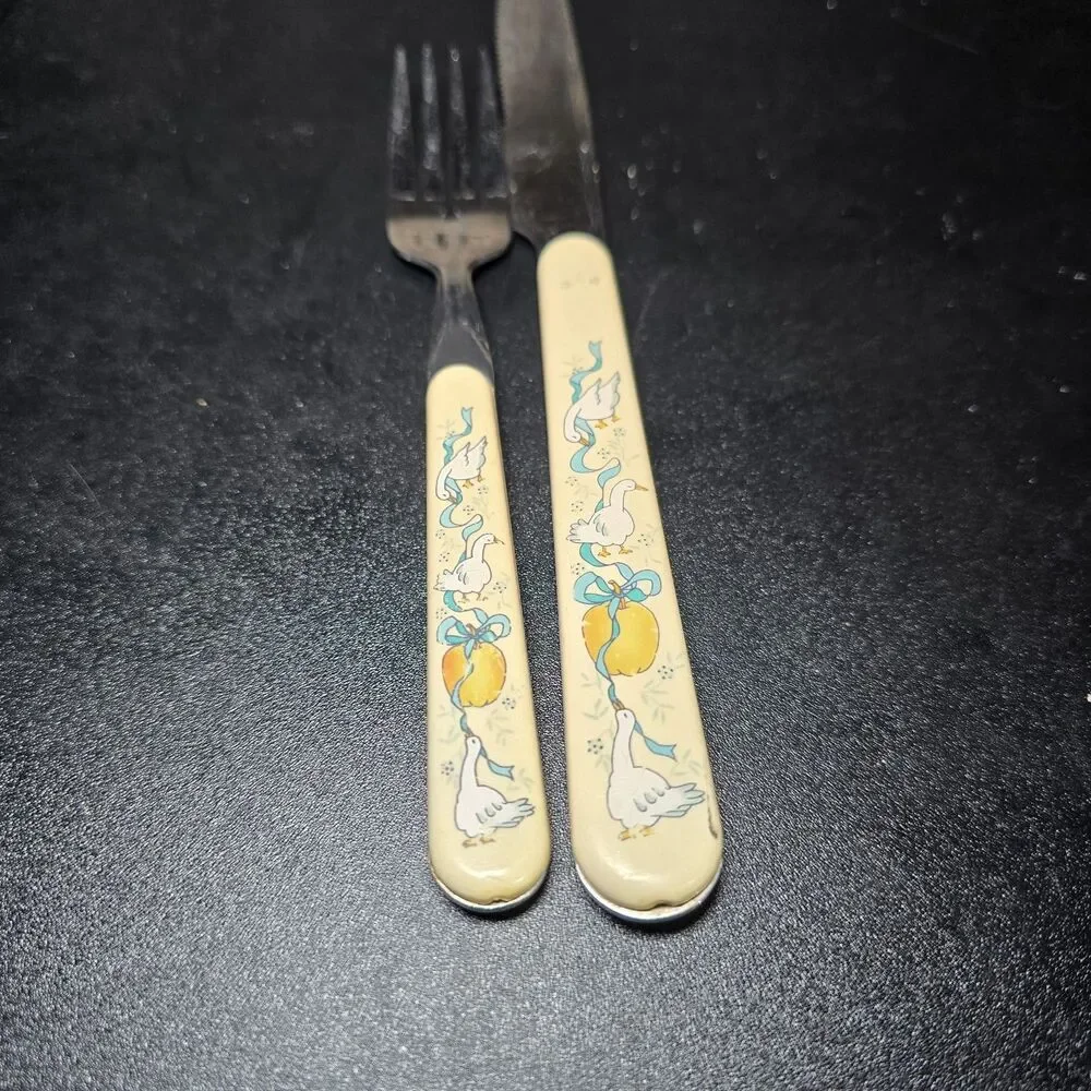 International Tableworks Marmalade Goose Apple Blue Ribbon Fork Knife 90s 80s